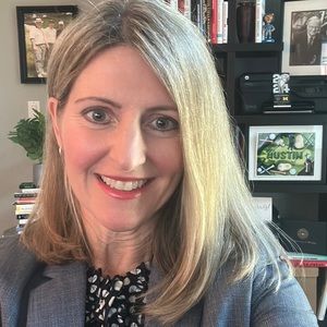 Meet your Posher, Lisa